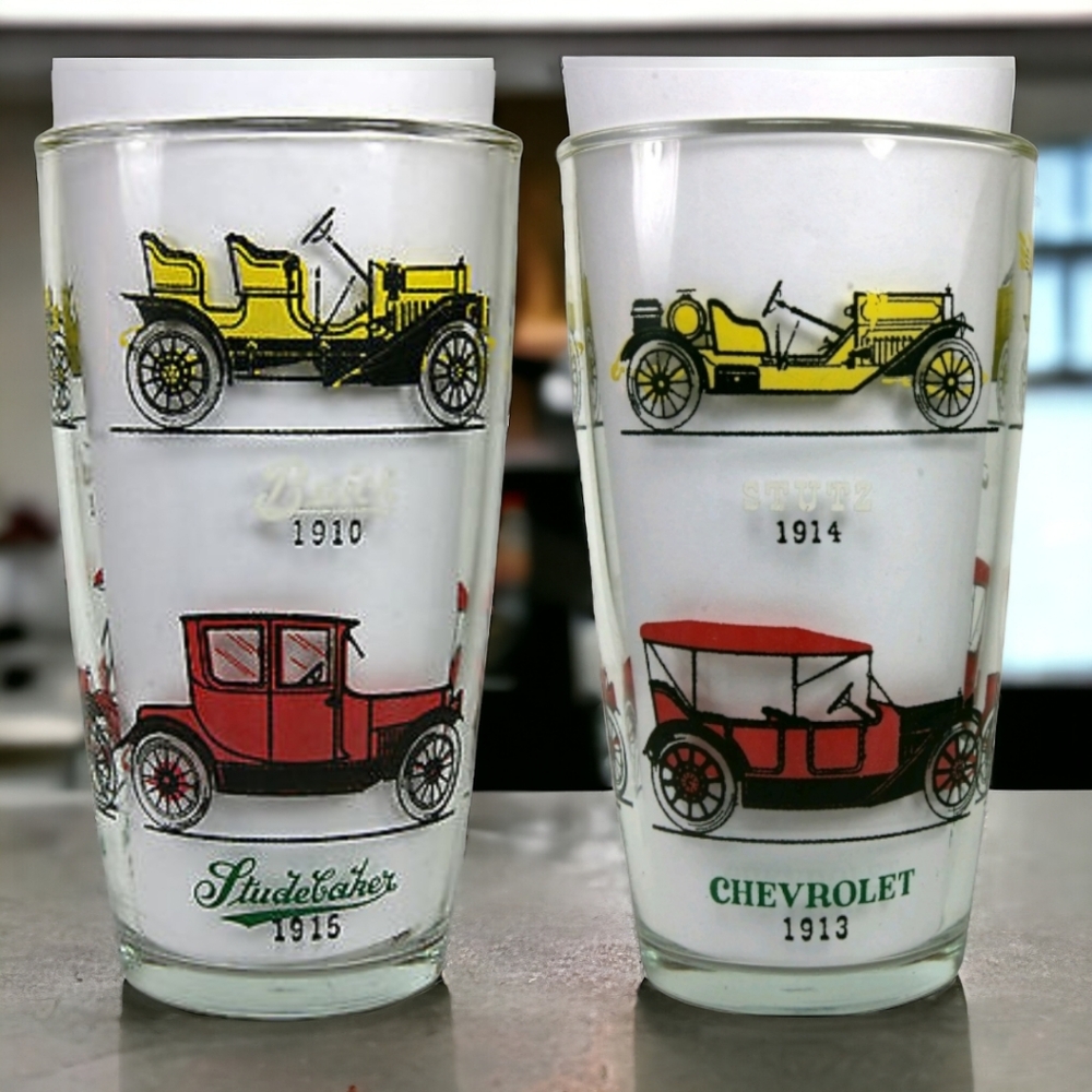 Vintage ANCHOR HOCKING (qty 2 ) 7" Vintage Cars Glass Cocktail Shaker No…